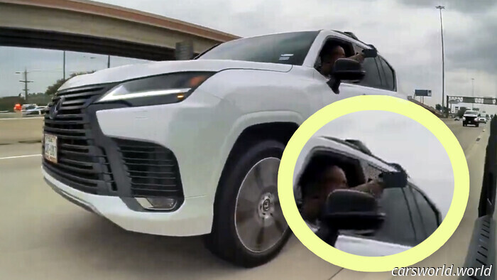 Conductor De Lexus Se Enfurece En La Carretera Con Cybertruck | Carscoops